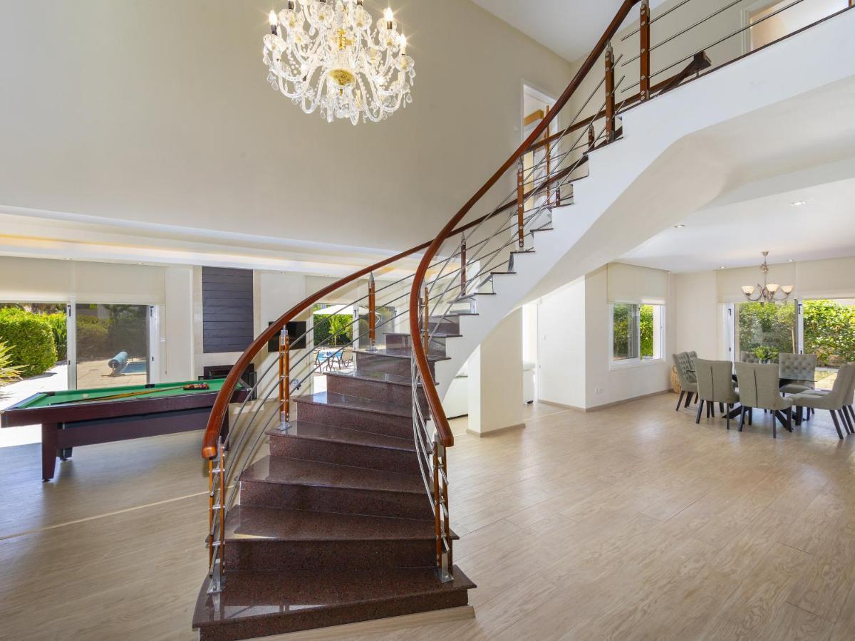 فيلا Meneou Seaside Mansion 7 لارنكا المظهر الخارجي الصورة