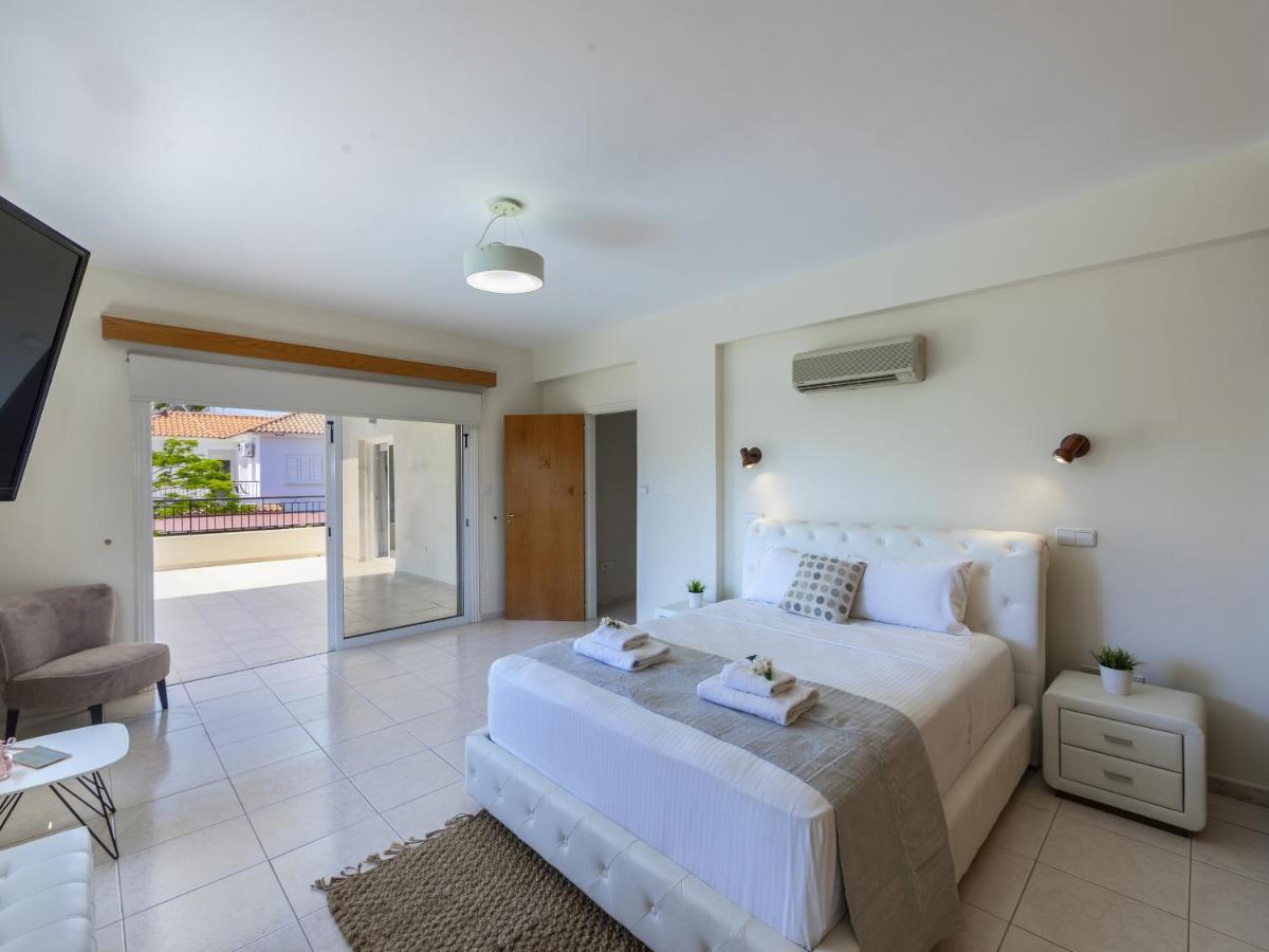 فيلا Meneou Seaside Mansion 7 لارنكا المظهر الخارجي الصورة